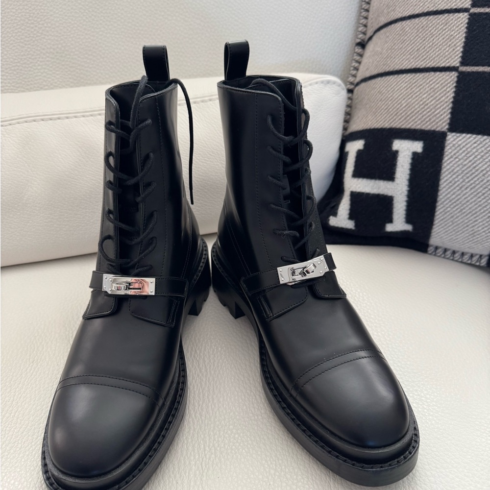 Brand New Hermes Funk boots sz 39